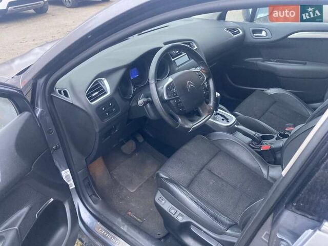 Серый Ситроен С4, объемом двигателя 1.6 л и пробегом 174 тыс. км за 6500 $, фото 6 на Automoto.ua