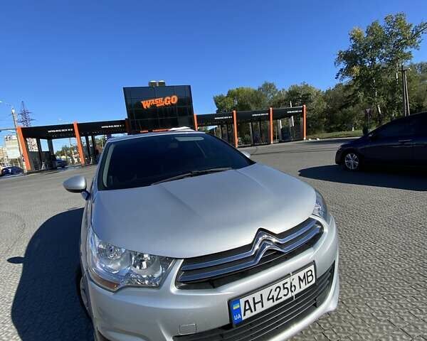 Серый Ситроен С4, объемом двигателя 1.6 л и пробегом 160 тыс. км за 6488 $, фото 1 на Automoto.ua