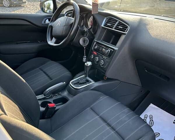 Серый Ситроен С4, объемом двигателя 1.6 л и пробегом 274 тыс. км за 6700 $, фото 16 на Automoto.ua