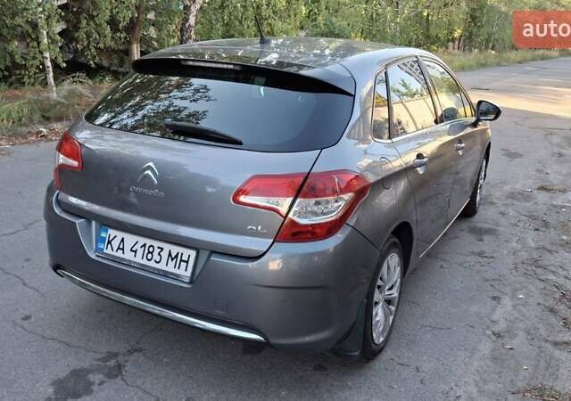 Серый Ситроен С4, объемом двигателя 1.59 л и пробегом 146 тыс. км за 7300 $, фото 6 на Automoto.ua