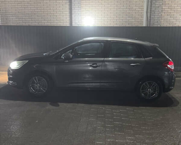 Серый Ситроен С4, объемом двигателя 1.6 л и пробегом 100 тыс. км за 8500 $, фото 16 на Automoto.ua