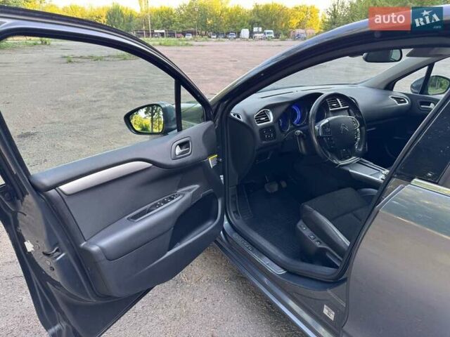 Серый Ситроен С4, объемом двигателя 1.56 л и пробегом 280 тыс. км за 7300 $, фото 27 на Automoto.ua