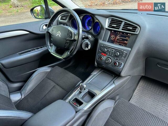 Серый Ситроен С4, объемом двигателя 1.56 л и пробегом 280 тыс. км за 7300 $, фото 22 на Automoto.ua