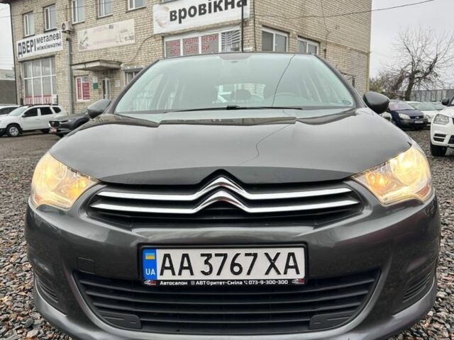 Серый Ситроен С4, объемом двигателя 1.6 л и пробегом 274 тыс. км за 6500 $, фото 4 на Automoto.ua