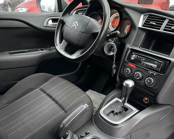 Серый Ситроен С4, объемом двигателя 1.6 л и пробегом 274 тыс. км за 6500 $, фото 13 на Automoto.ua