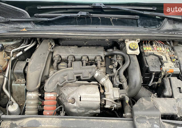 Серый Ситроен С4, объемом двигателя 1.6 л и пробегом 230 тыс. км за 6700 $, фото 15 на Automoto.ua