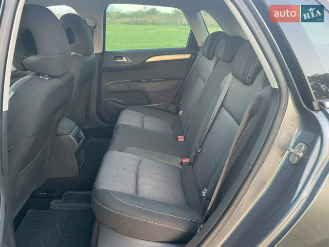 Серый Ситроен С4, объемом двигателя 1.6 л и пробегом 183 тыс. км за 5550 $, фото 26 на Automoto.ua