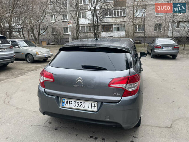 Серый Ситроен С4, объемом двигателя 1.6 л и пробегом 175 тыс. км за 5800 $, фото 2 на Automoto.ua