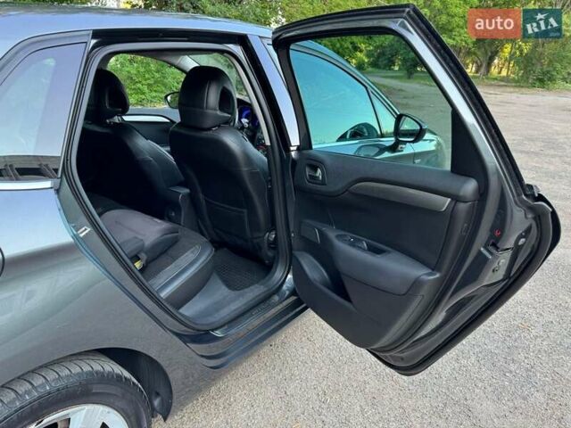 Серый Ситроен С4, объемом двигателя 1.56 л и пробегом 280 тыс. км за 7300 $, фото 49 на Automoto.ua