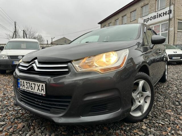 Серый Ситроен С4, объемом двигателя 1.6 л и пробегом 274 тыс. км за 6500 $, фото 1 на Automoto.ua