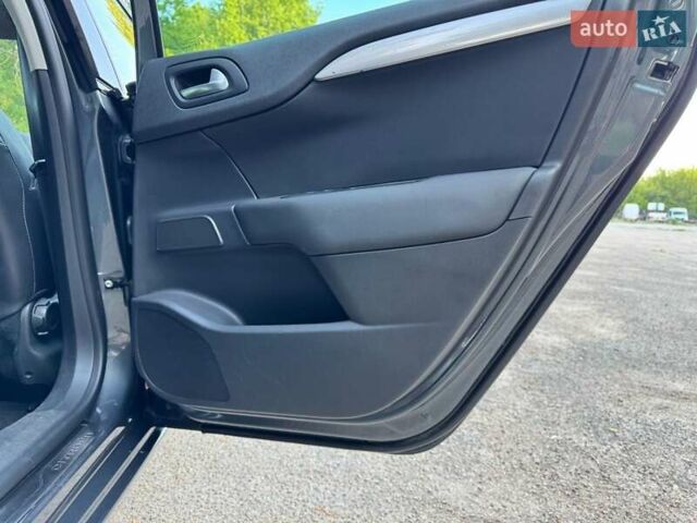 Серый Ситроен С4, объемом двигателя 1.56 л и пробегом 280 тыс. км за 7300 $, фото 36 на Automoto.ua