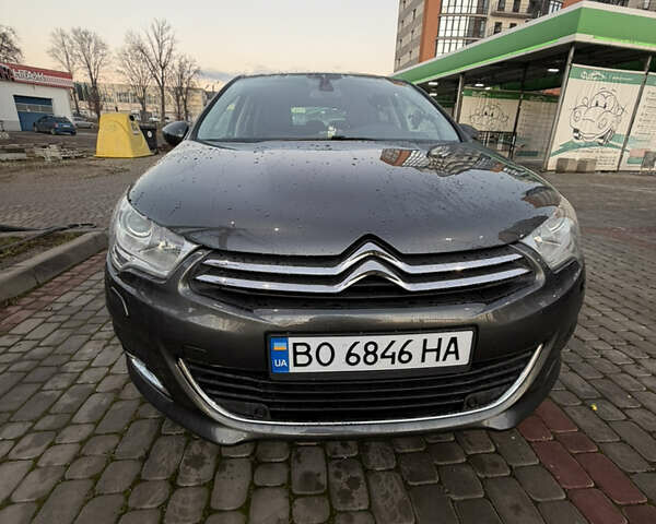 Серый Ситроен С4, объемом двигателя 1.6 л и пробегом 100 тыс. км за 8500 $, фото 2 на Automoto.ua