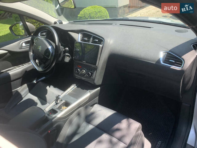 Серый Ситроен С4, объемом двигателя 1.56 л и пробегом 333 тыс. км за 5999 $, фото 9 на Automoto.ua