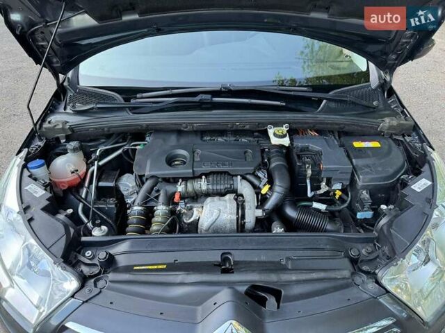 Серый Ситроен С4, объемом двигателя 1.56 л и пробегом 280 тыс. км за 7300 $, фото 45 на Automoto.ua