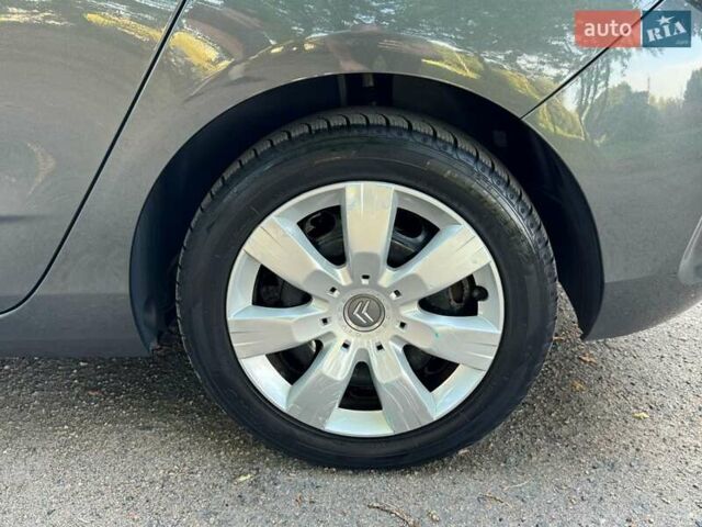 Серый Ситроен С4, объемом двигателя 1.56 л и пробегом 280 тыс. км за 7300 $, фото 18 на Automoto.ua