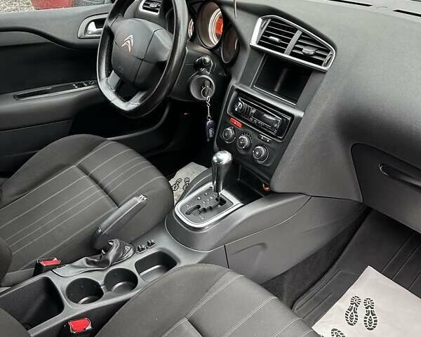 Серый Ситроен С4, объемом двигателя 1.6 л и пробегом 274 тыс. км за 6500 $, фото 18 на Automoto.ua