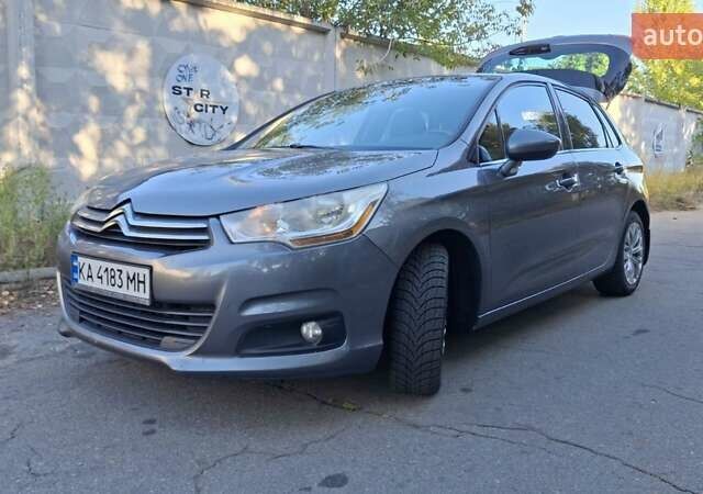 Серый Ситроен С4, объемом двигателя 1.59 л и пробегом 146 тыс. км за 7300 $, фото 7 на Automoto.ua