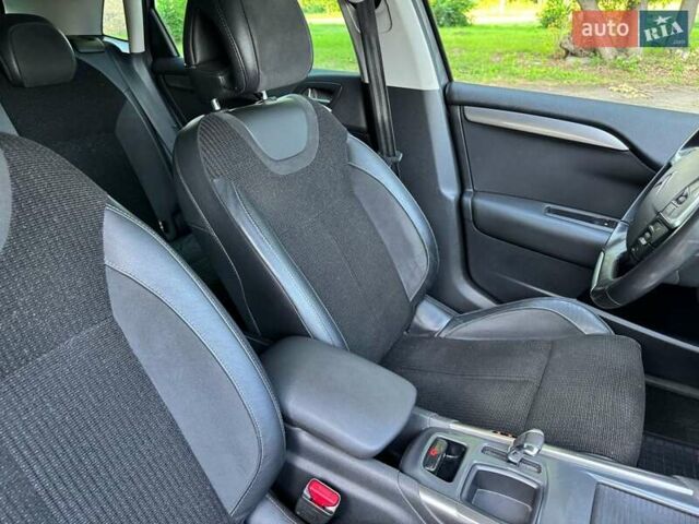 Серый Ситроен С4, объемом двигателя 1.56 л и пробегом 280 тыс. км за 7300 $, фото 30 на Automoto.ua