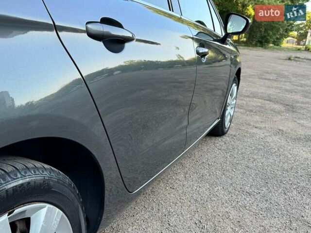 Серый Ситроен С4, объемом двигателя 1.56 л и пробегом 280 тыс. км за 7300 $, фото 11 на Automoto.ua