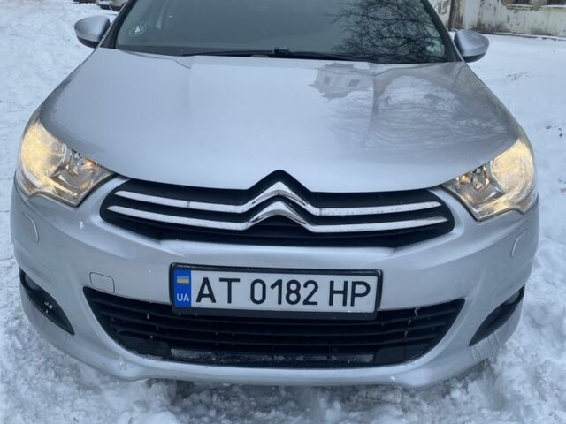 Серый Ситроен С4, объемом двигателя 1.4 л и пробегом 183 тыс. км за 5600 $, фото 5 на Automoto.ua