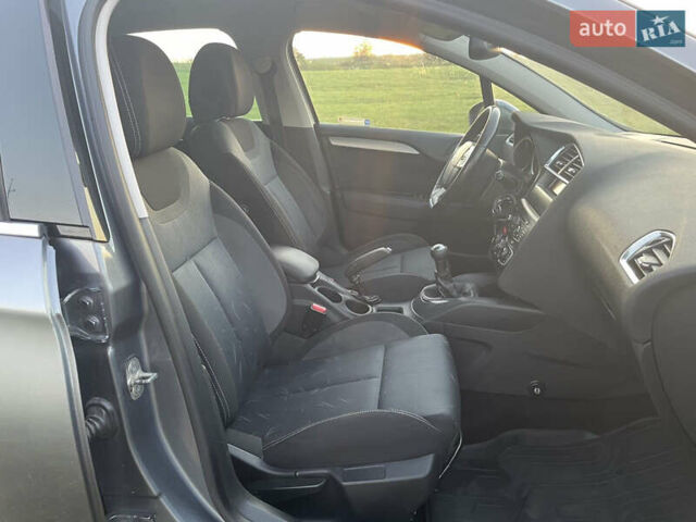 Серый Ситроен С4, объемом двигателя 1.6 л и пробегом 183 тыс. км за 5550 $, фото 20 на Automoto.ua