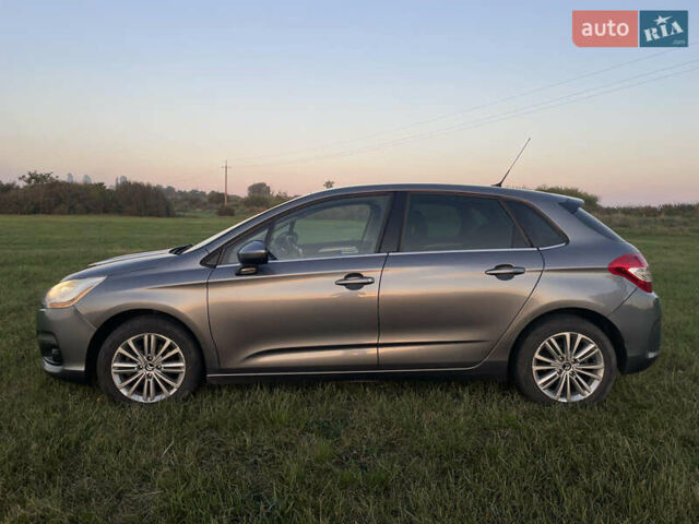Серый Ситроен С4, объемом двигателя 1.6 л и пробегом 183 тыс. км за 5550 $, фото 4 на Automoto.ua