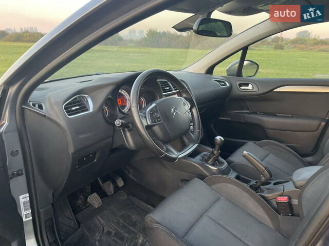 Серый Ситроен С4, объемом двигателя 1.6 л и пробегом 183 тыс. км за 5550 $, фото 10 на Automoto.ua