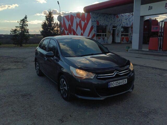 Серый Ситроен С4, объемом двигателя 1.6 л и пробегом 163 тыс. км за 5600 $, фото 2 на Automoto.ua