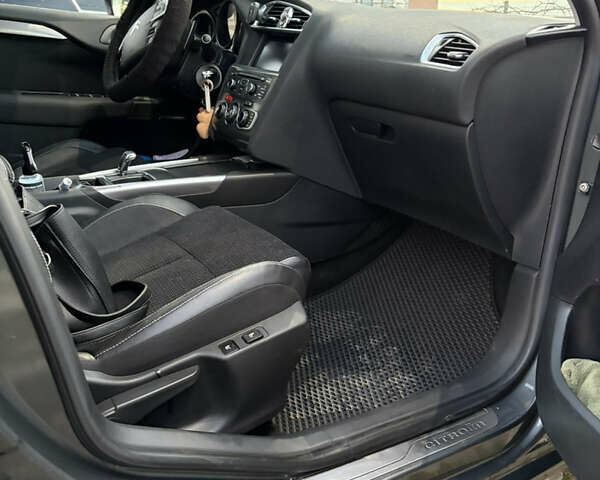 Сірий Сітроен С4, об'ємом двигуна 1.56 л та пробігом 100 тис. км за 8400 $, фото 30 на Automoto.ua