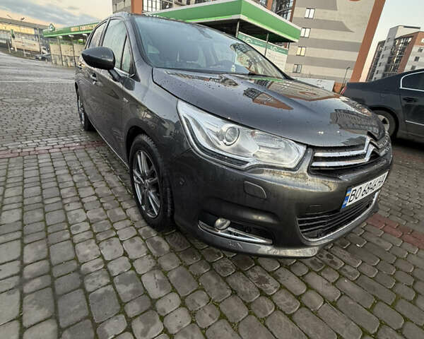 Серый Ситроен С4, объемом двигателя 1.6 л и пробегом 100 тыс. км за 8500 $, фото 1 на Automoto.ua