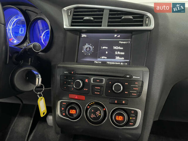 Ситроен С4 2012 в Стрые на Automoto.ua Серый Ситроен С4, объемом двигателя 1.6 л и пробегом 218 тыс. км за 7950 $, фото 34 на Automoto.ua