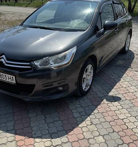 Серый Ситроен С4, объемом двигателя 1.6 л и пробегом 182 тыс. км за 5500 $, фото 11 на Automoto.ua