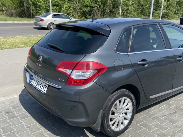 Серый Ситроен С4, объемом двигателя 1.6 л и пробегом 102 тыс. км за 7800 $, фото 2 на Automoto.ua