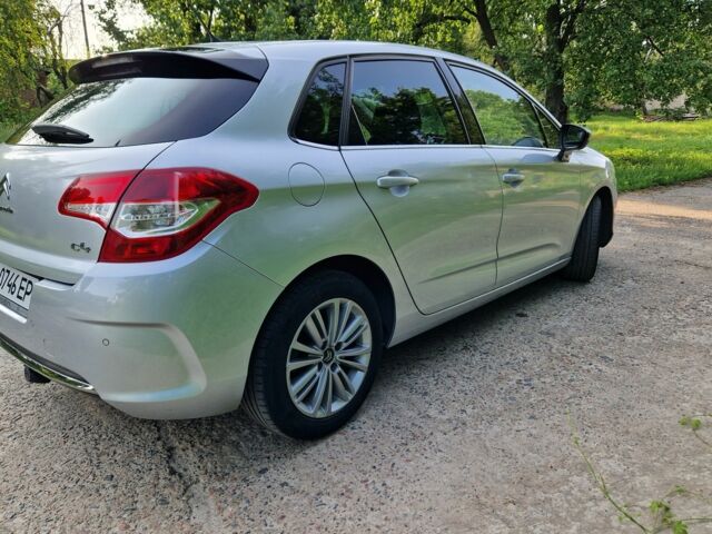 Серый Ситроен С4, объемом двигателя 1.6 л и пробегом 300 тыс. км за 6600 $, фото 8 на Automoto.ua