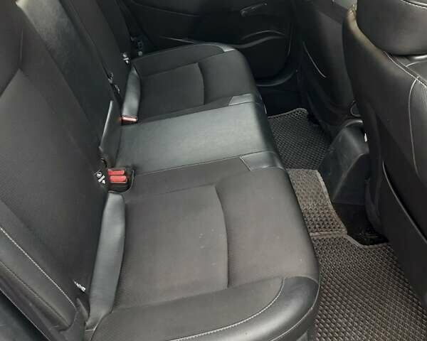 Сірий Сітроен С4, об'ємом двигуна 1.6 л та пробігом 282 тис. км за 5200 $, фото 2 на Automoto.ua