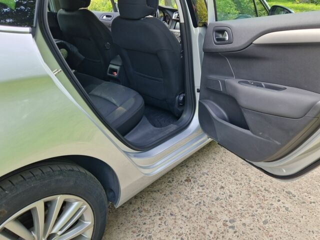 Серый Ситроен С4, объемом двигателя 1.6 л и пробегом 300 тыс. км за 6600 $, фото 11 на Automoto.ua