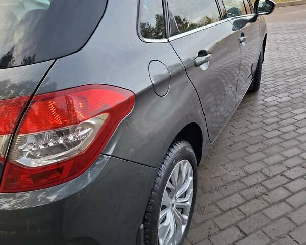 Ситроен С4 2012 в Яворове на Automoto.ua Серый Ситроен С4, объемом двигателя 1.6 л и пробегом 97 тыс. км за 7500 $, фото 2 на Automoto.ua