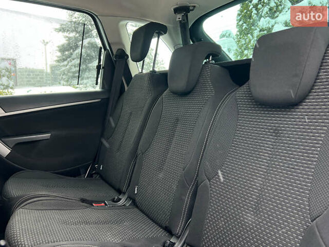 Серый Ситроен С4, объемом двигателя 1.56 л и пробегом 215 тыс. км за 7999 $, фото 15 на Automoto.ua