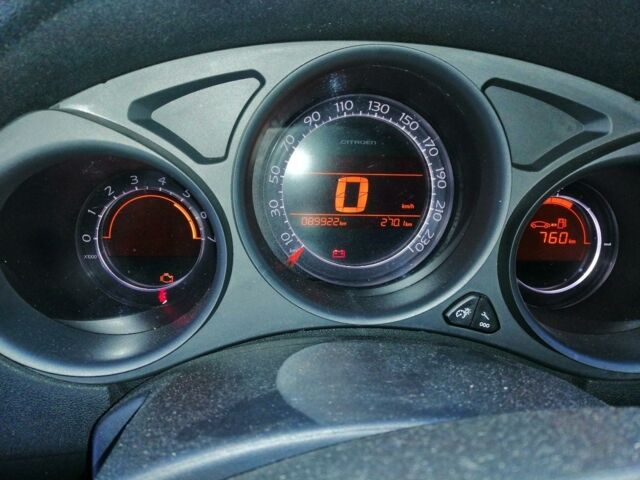 Серый Ситроен С4, объемом двигателя 1.6 л и пробегом 90 тыс. км за 10500 $, фото 4 на Automoto.ua