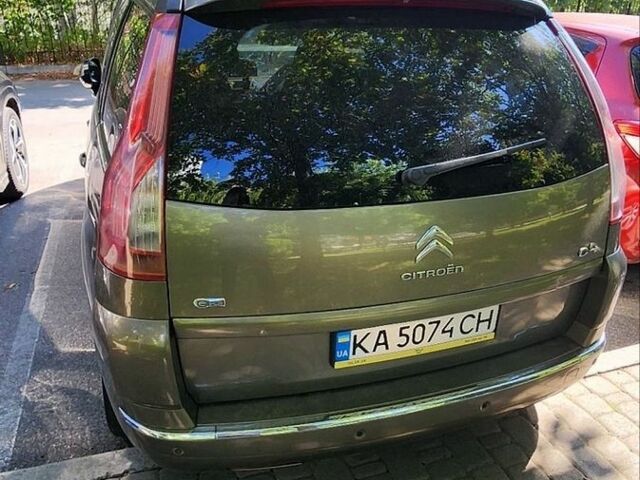 Серый Ситроен С4, объемом двигателя 1.56 л и пробегом 188 тыс. км за 7100 $, фото 1 на Automoto.ua