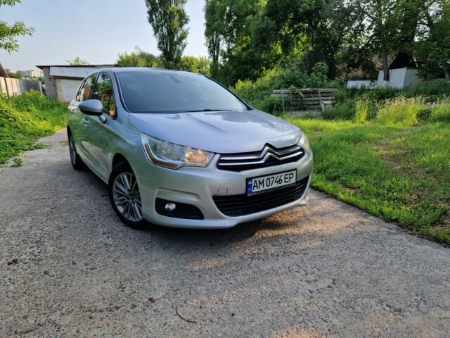 Серый Ситроен С4, объемом двигателя 1.6 л и пробегом 300 тыс. км за 6600 $, фото 2 на Automoto.ua