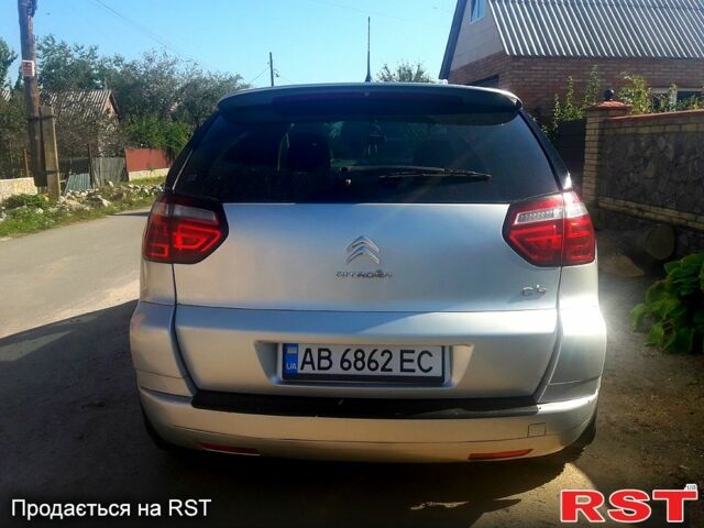 Серый Ситроен С4, объемом двигателя 1.6 л и пробегом 228 тыс. км за 5000 $, фото 2 на Automoto.ua