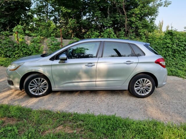 Серый Ситроен С4, объемом двигателя 1.6 л и пробегом 300 тыс. км за 6600 $, фото 5 на Automoto.ua