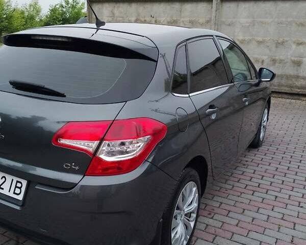 Серый Ситроен С4, объемом двигателя 1.6 л и пробегом 233 тыс. км за 8300 $, фото 4 на Automoto.ua