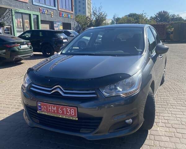 Серый Ситроен С4, объемом двигателя 1.6 л и пробегом 295 тыс. км за 8700 $, фото 1 на Automoto.ua