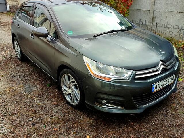 Серый Ситроен С4, объемом двигателя 1.6 л и пробегом 145 тыс. км за 6000 $, фото 11 на Automoto.ua