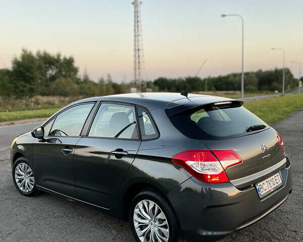 Серый Ситроен С4, объемом двигателя 1.56 л и пробегом 245 тыс. км за 7500 $, фото 4 на Automoto.ua