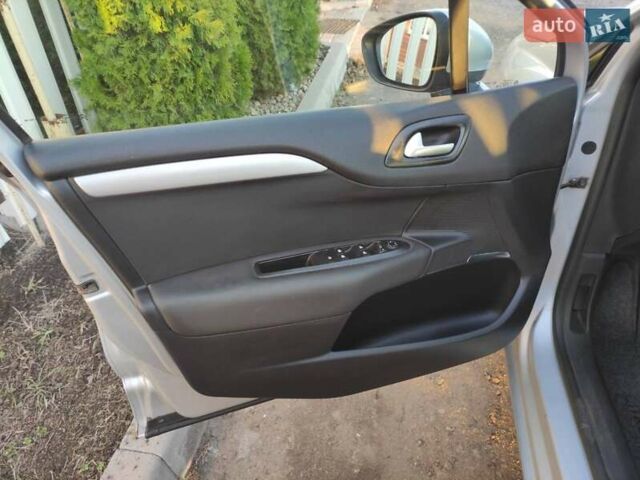 Сірий Сітроен С4, об'ємом двигуна 1.56 л та пробігом 140 тис. км за 6500 $, фото 10 на Automoto.ua