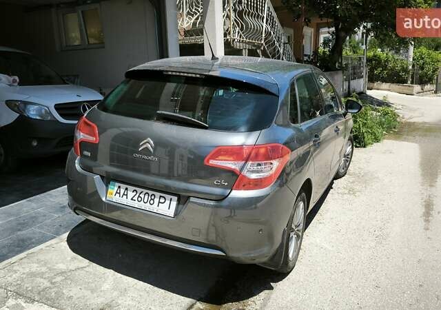 Ситроен С4 2013 в Киеве на Automoto.ua Серый Ситроен С4, объемом двигателя 1.6 л и пробегом 108 тыс. км за 10900 $, фото 1 на Automoto.ua