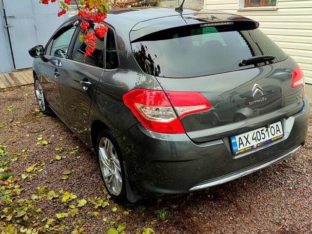 Серый Ситроен С4, объемом двигателя 1.6 л и пробегом 145 тыс. км за 6000 $, фото 9 на Automoto.ua